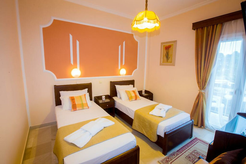 Sirena Beach Hotel 4