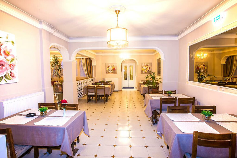 Sirena Beach Hotel 8