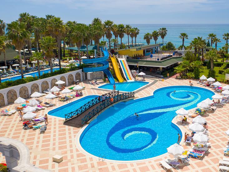 Holiday Garden Resort 4