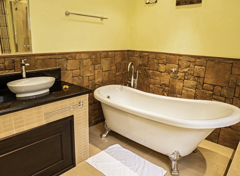 The Oasis Hotel Restaurant & Spa 8