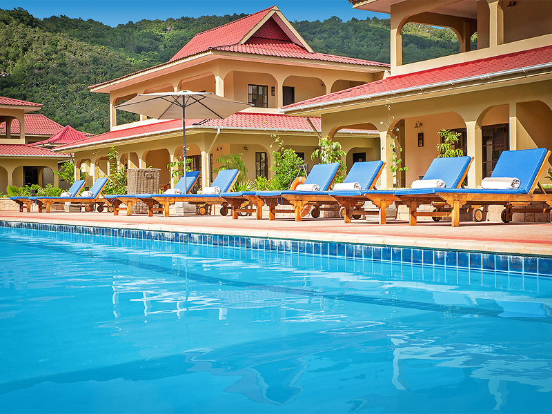 The Oasis Hotel Restaurant & Spa 2