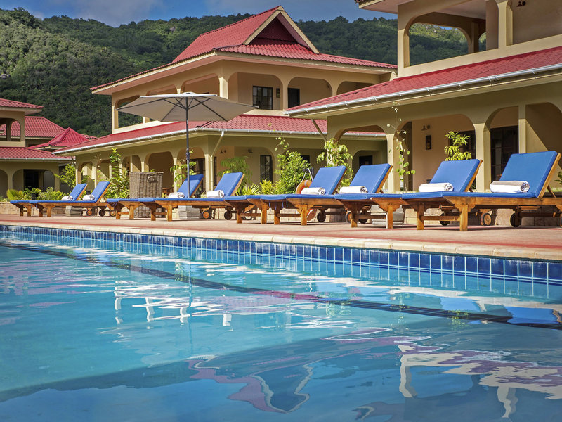 The Oasis Hotel Restaurant & Spa 2