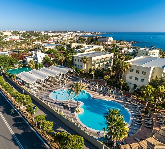 Star Beach Village & Waterpark 10