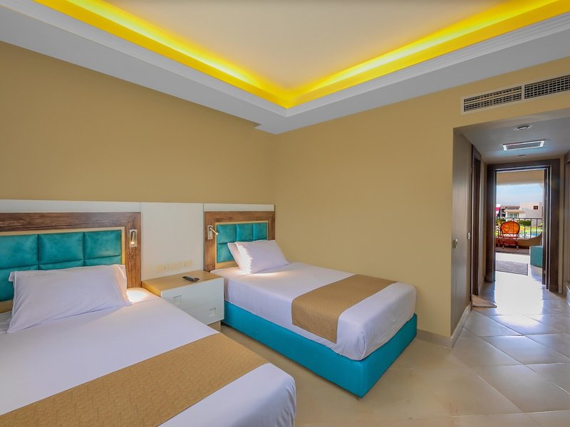 Titanic Resort & Aqua Park 11