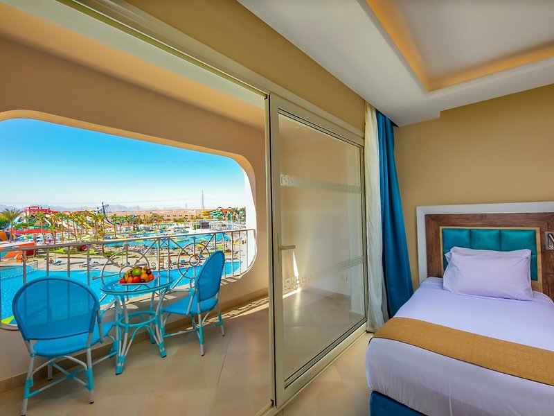 Titanic Resort & Aqua Park 14