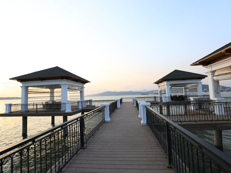 Vinpearl Resort & Spa Ha Long 6