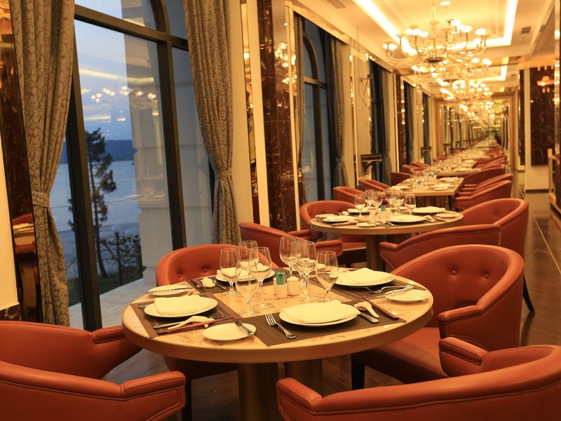 Vinpearl Resort & Spa Ha Long 24