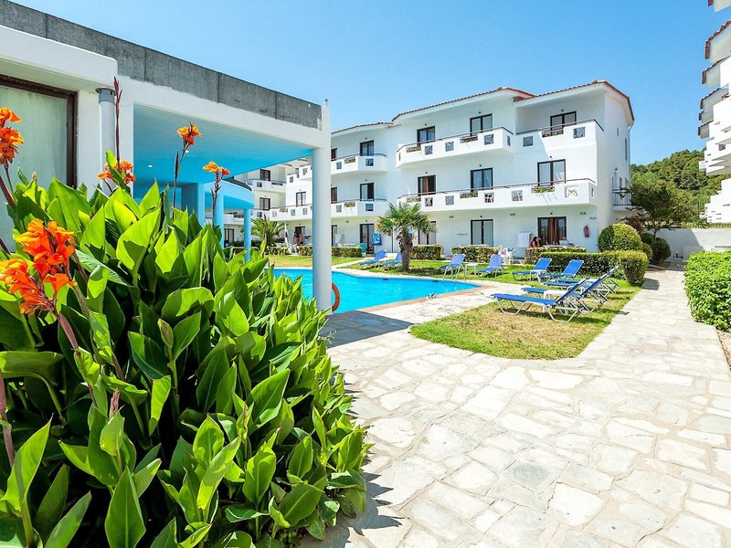 Xenios Dolphin Beach Hotel 3