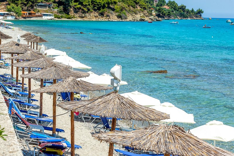 Xenios Dolphin Beach Hotel 10