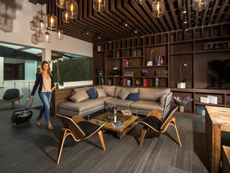 FlowSuites Condesa 2