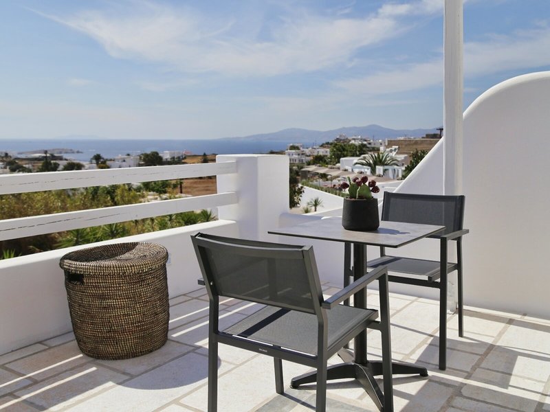 Livin Mykonos 32