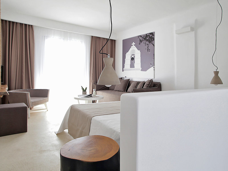 Livin Mykonos 6 - Bathroom Example