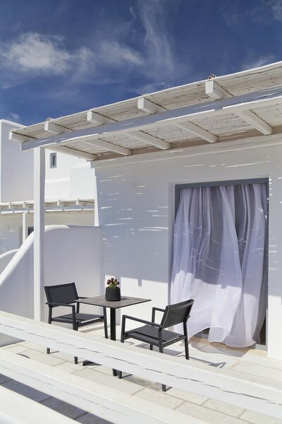 Livin Mykonos 17