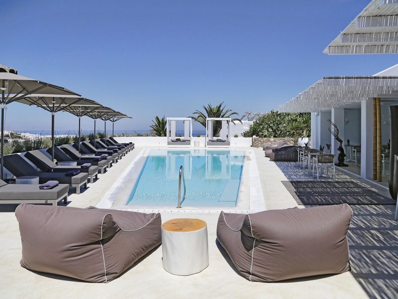 Livin Mykonos 12