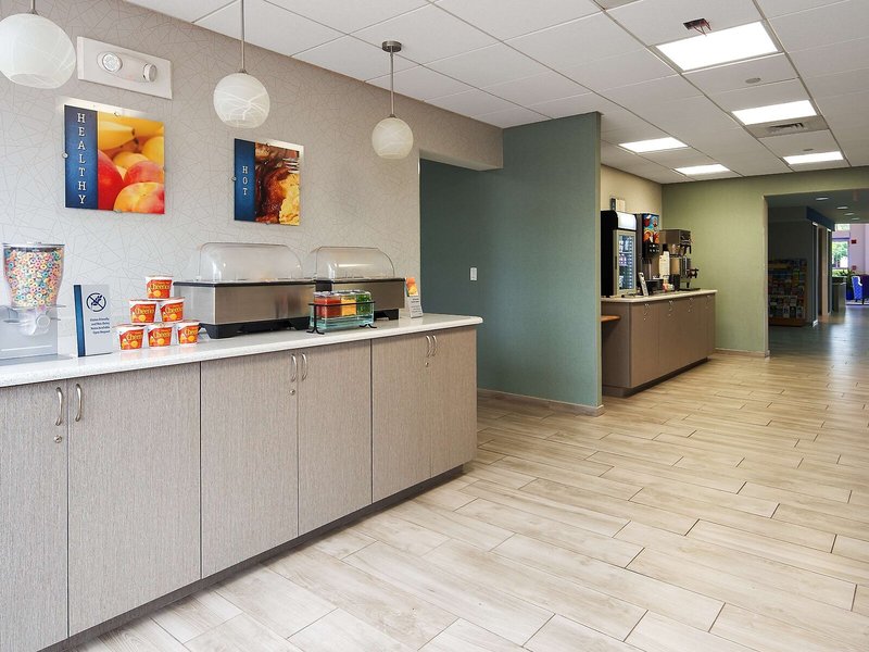 Best Western Fort Myers Inn & Suites 12