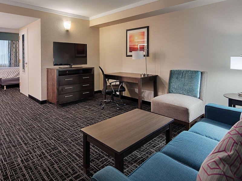 Best Western Fort Myers Inn & Suites 21