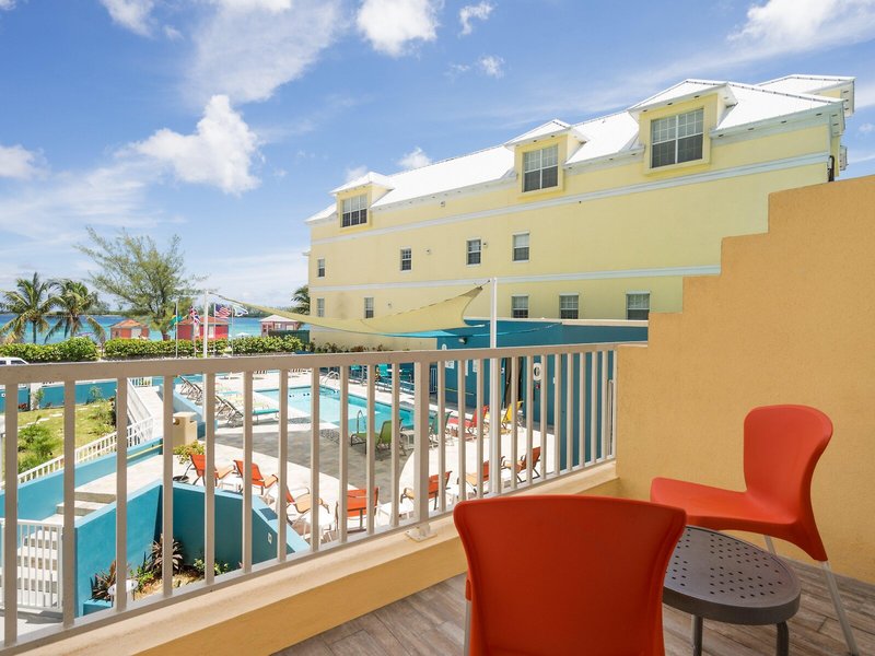 Holiday Inn Express & Suites Nassau 5