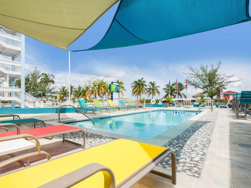 Holiday Inn Express & Suites Nassau 9