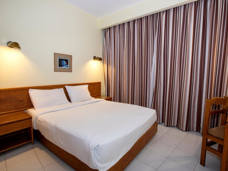 Sunny Days Mirette 23