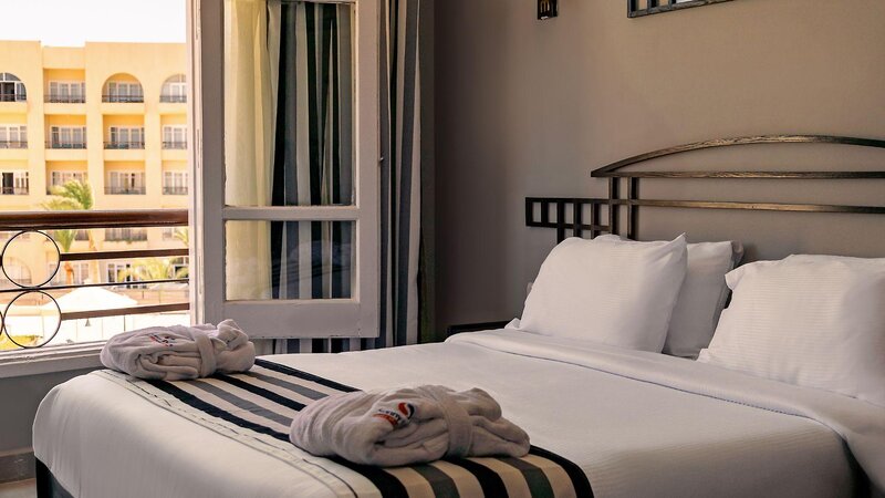 Sunny Days Mirette Family Aqua Park Resort 52