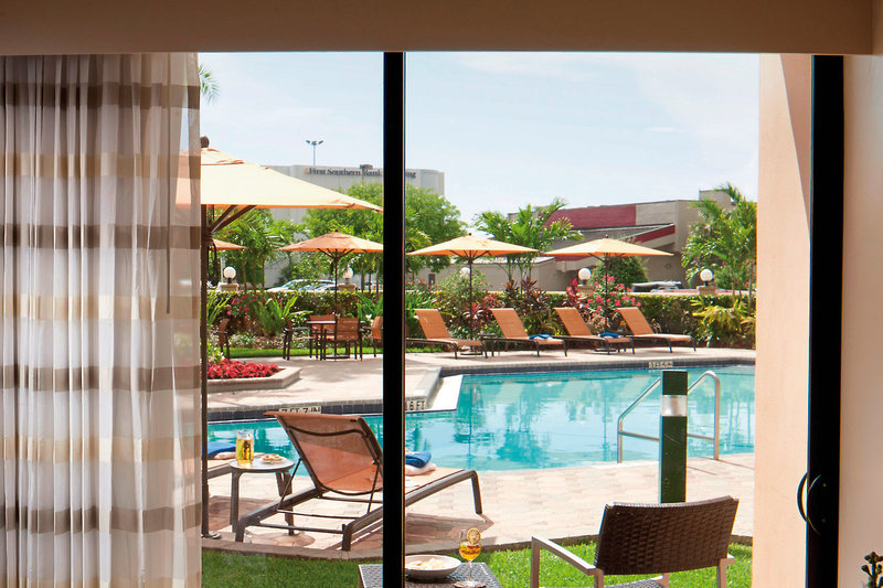 Courtyard Fort Lauderdale East 4