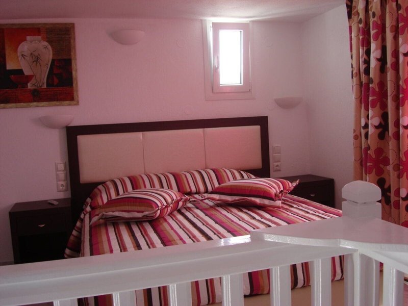 Elena Suites Hotel 10