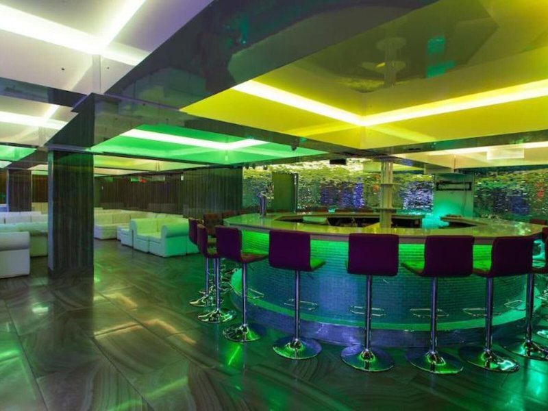 Royal Beach Palace Hotel 12