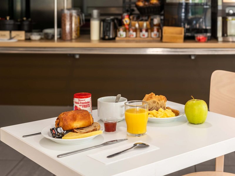 B&B Hotel Montpellier Le Millenaire 8
