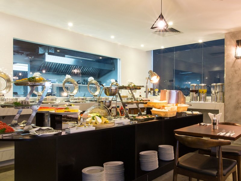 Bay Hotel Ho Chi Minh 5