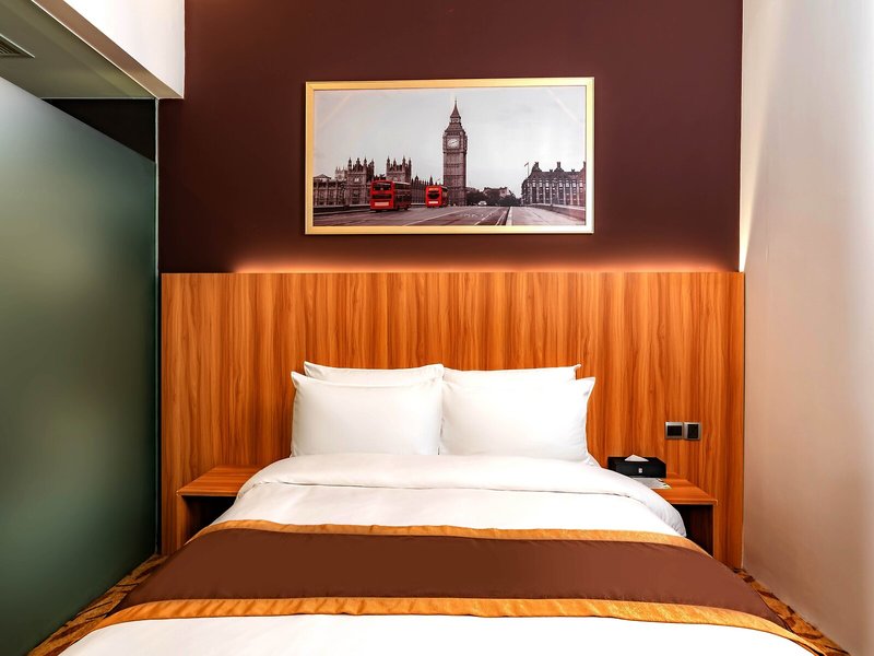 Bay Hotel Ho Chi Minh 28