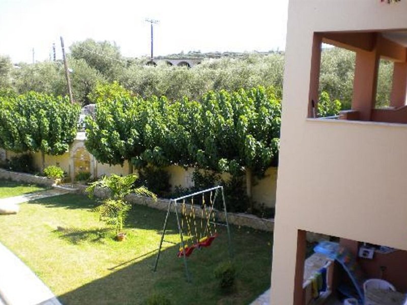 Remezzo Studios & Apartments 6