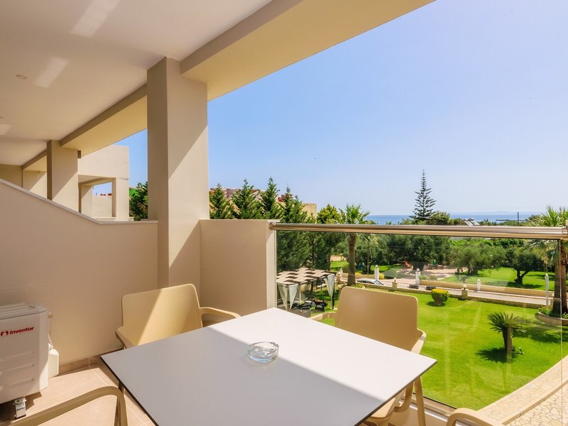 Remezzo Studios & Apartments 7