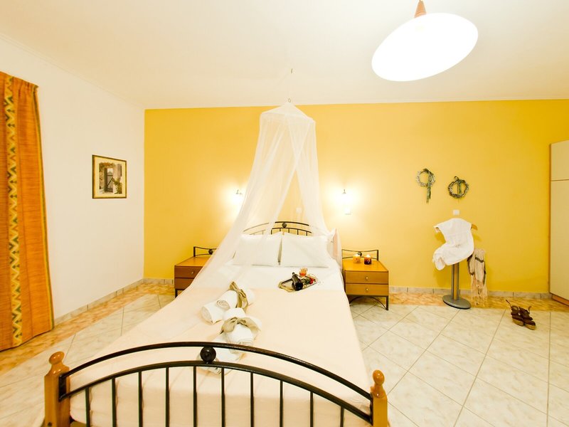 Remezzo Studios & Apartments 27