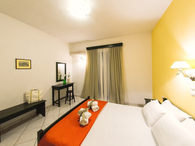 Remezzo Studios & Apartments 36