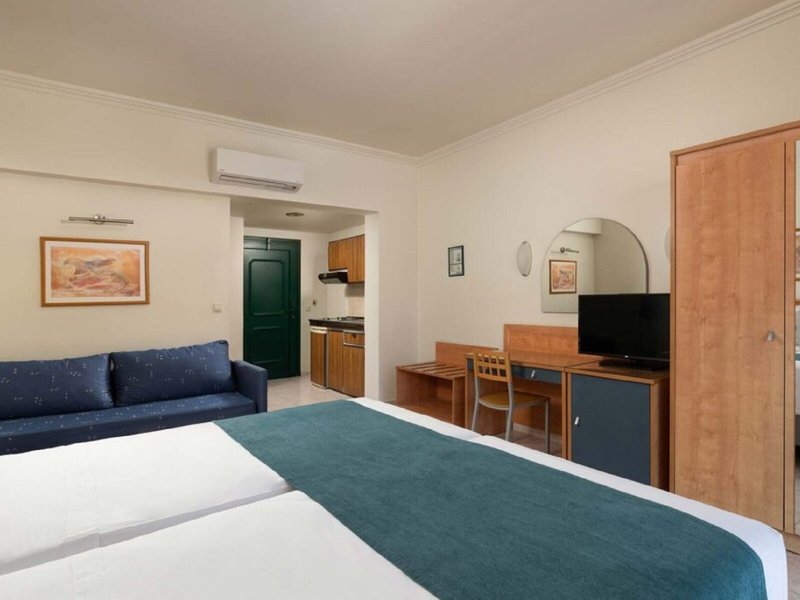 Pefkos Beach Hotel 11