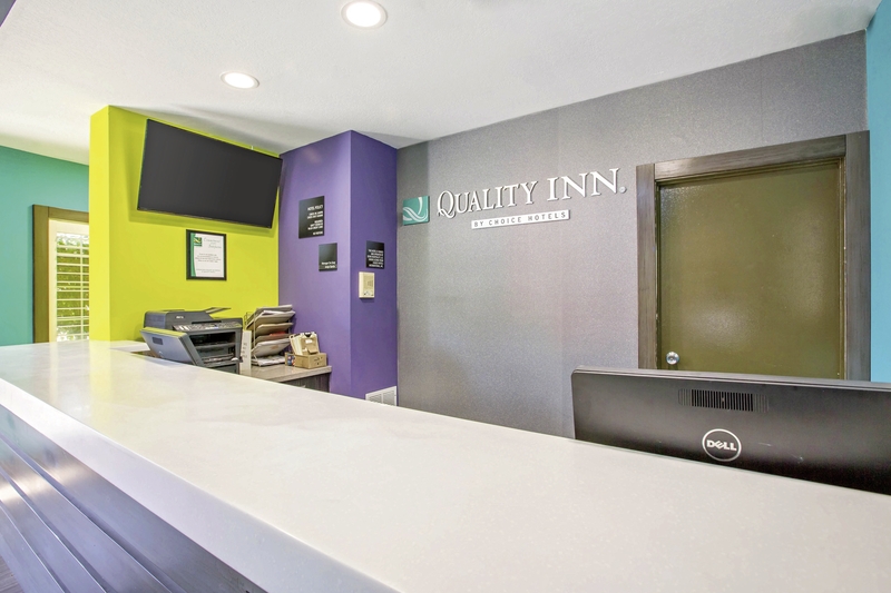 Quality Inn Near Hollywood Walk of Fame 4