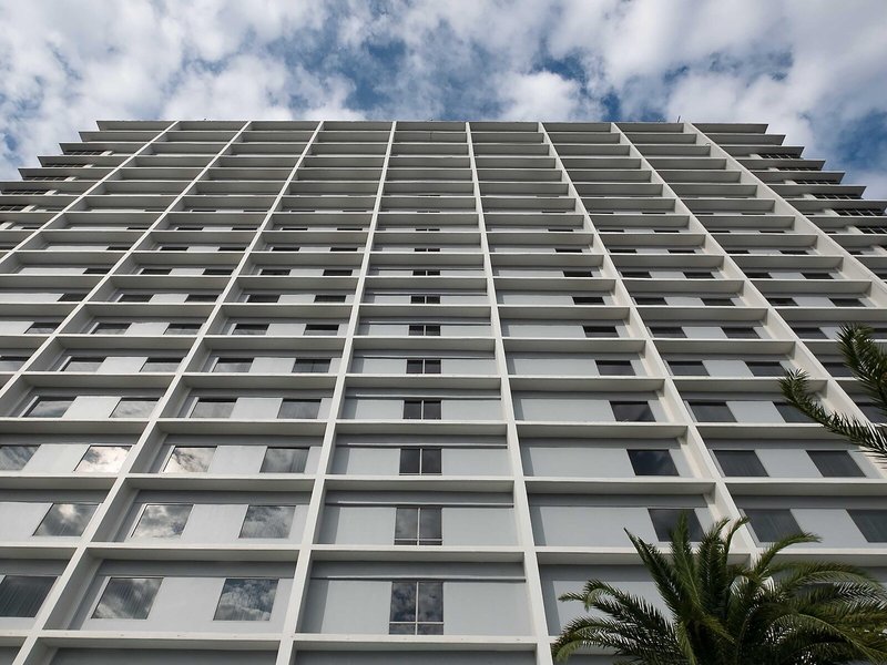 Holiday Inn And Suites Gajah Mada 4