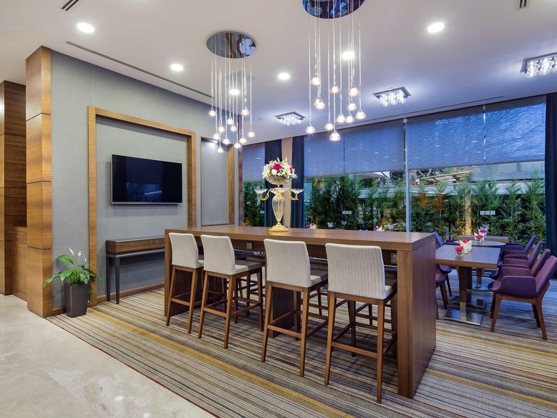 Hampton by Hilton Istanbul Atakoy 6