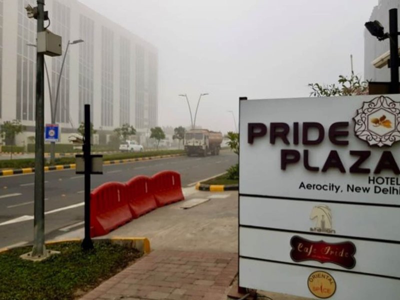 The Pride Plaza Hotel Aerocity 6