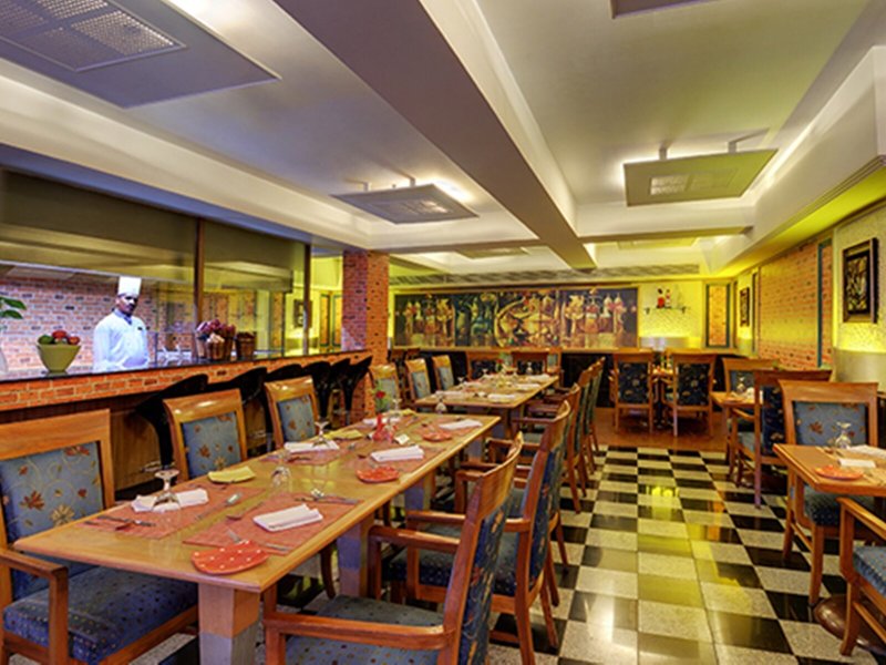 The Pride Plaza Hotel Aerocity 11