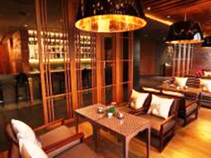 The Pride Plaza Hotel Aerocity 12