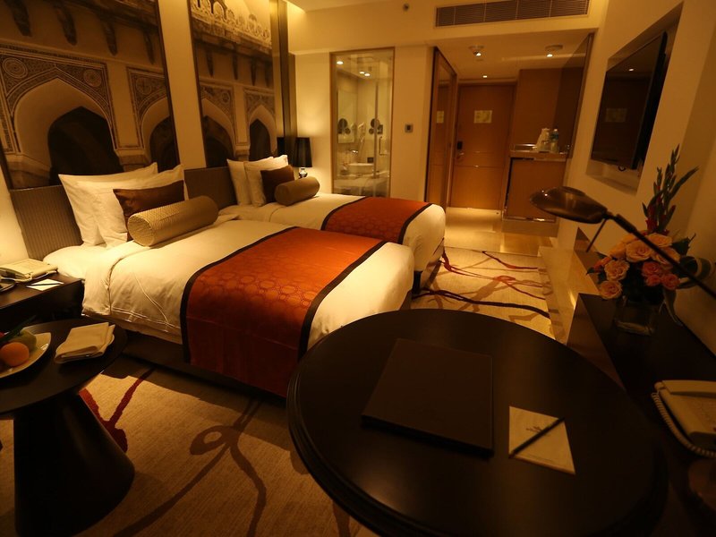 The Pride Plaza Hotel Aerocity 14