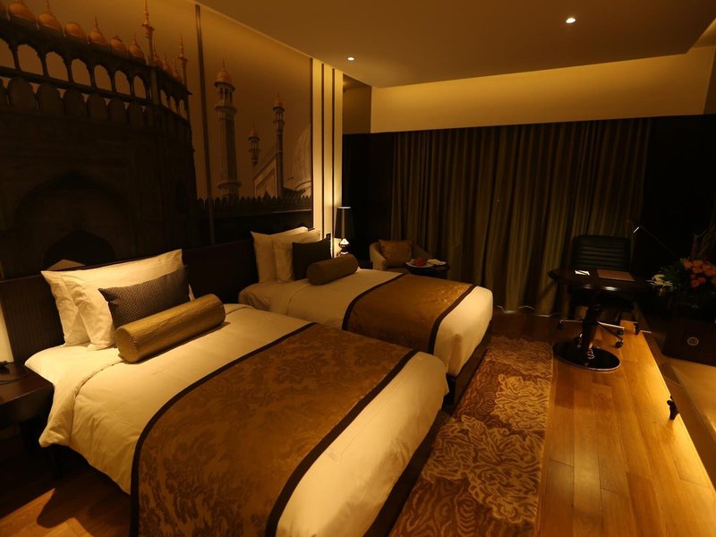 The Pride Plaza Hotel Aerocity 17