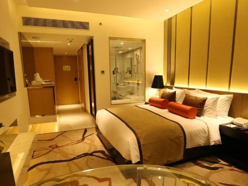 The Pride Plaza Hotel Aerocity 36