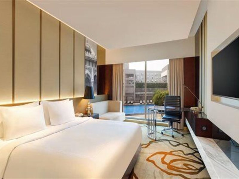 The Pride Plaza Hotel Aerocity 40