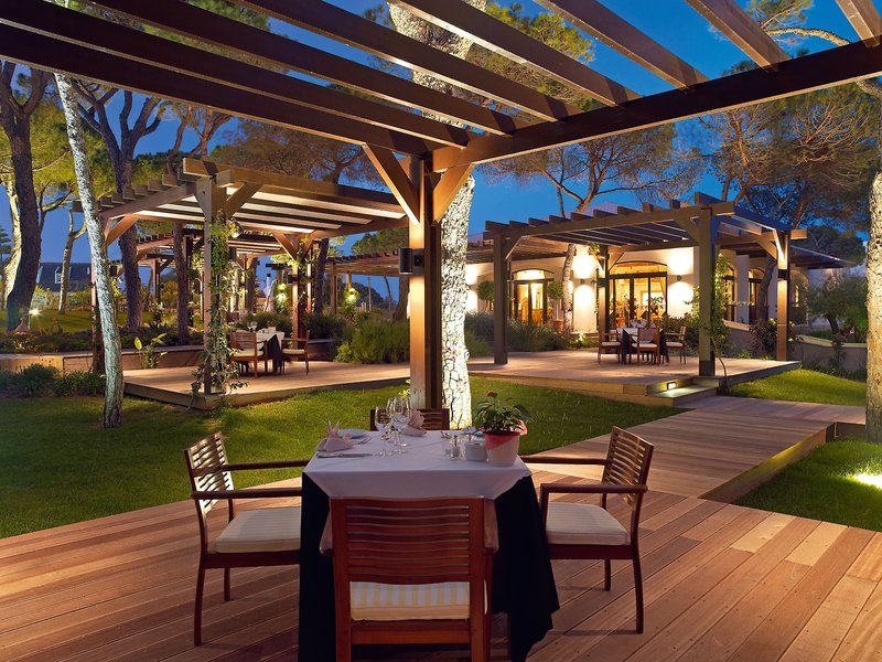 Pine Cliffs Ocean Suites, a Luxury Collection Resort 5