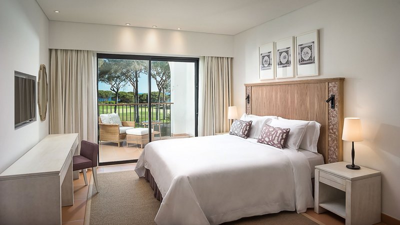 Pine Cliffs Ocean Suites, a Luxury Collection Resort 7