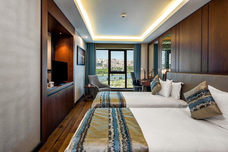 Clarion Hotel Golden Horn 13