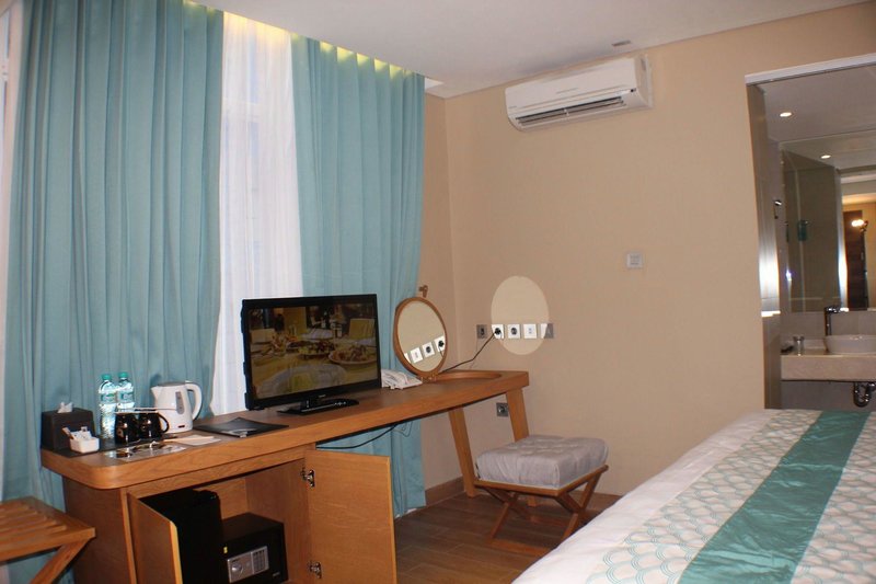 Bedrock Hotel 4