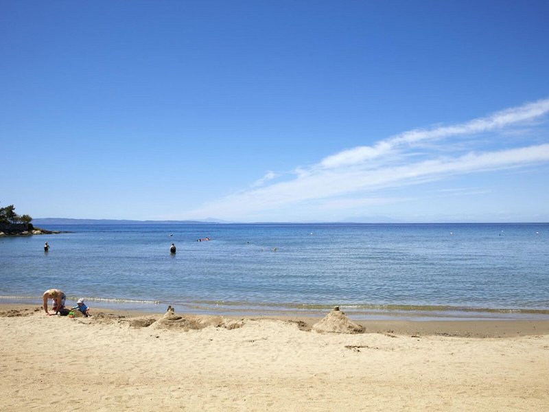 Anthemus Sea Beach Hotel & Spa 8